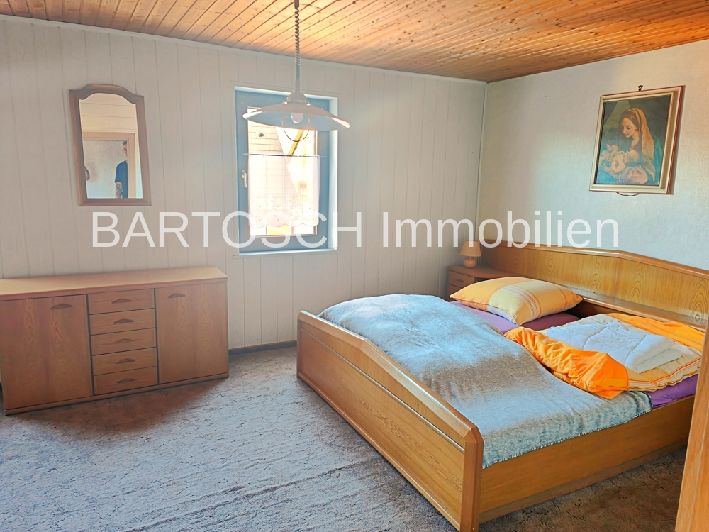 Zimmer 1 OG