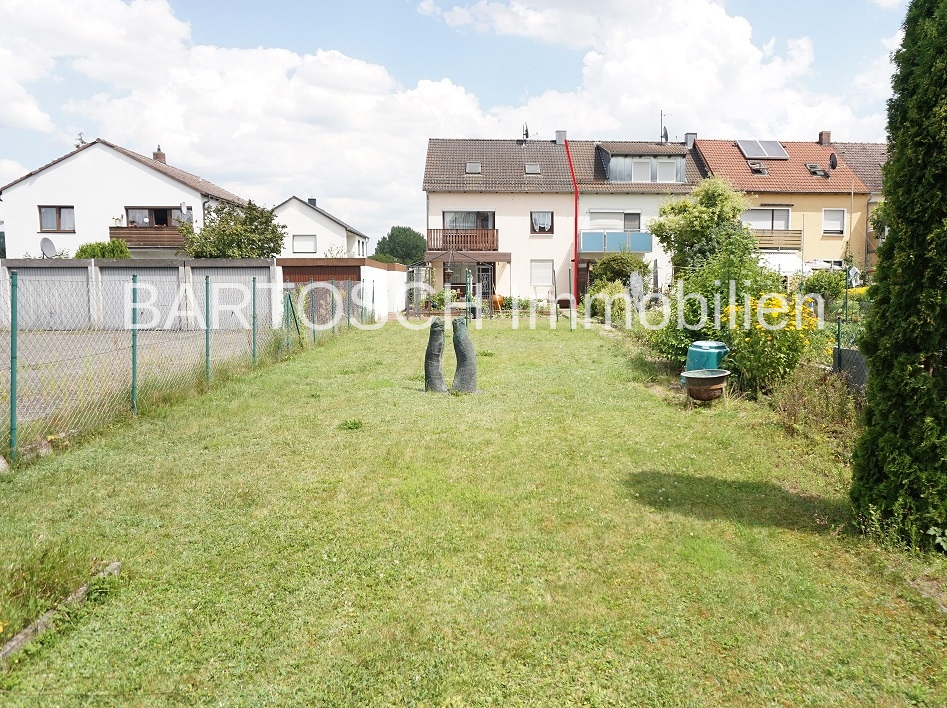 Garten zum Haus