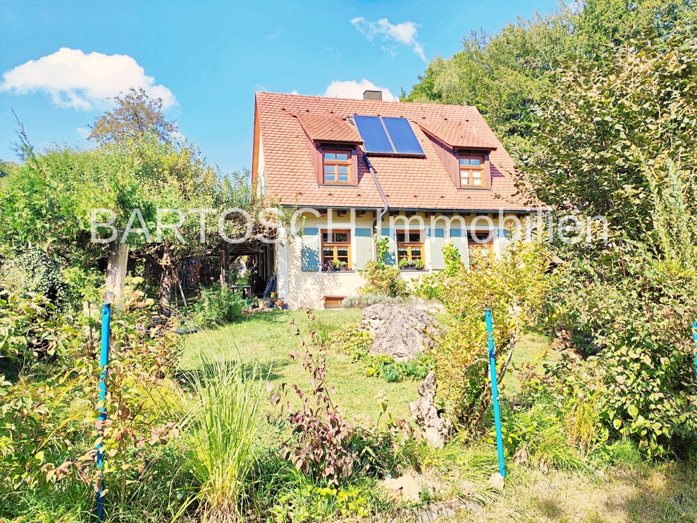 Hiltpoltstein - **Charmantes Einfamilienhaus mit großem Garten und Terrasse**